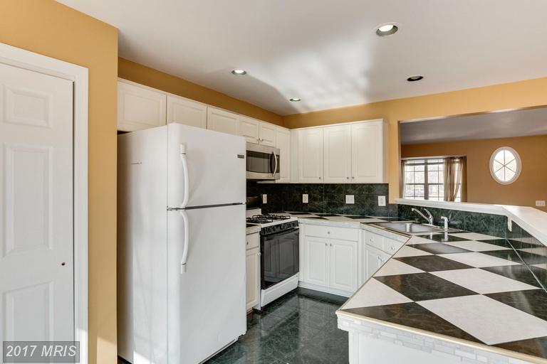 8985 Bonham Cir