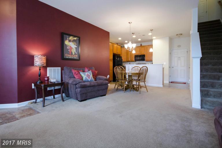 9326 Fringe Tree Ln