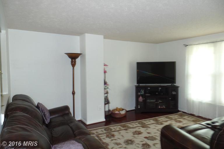 9118 New Britain Cir, Manassas VA 20110
