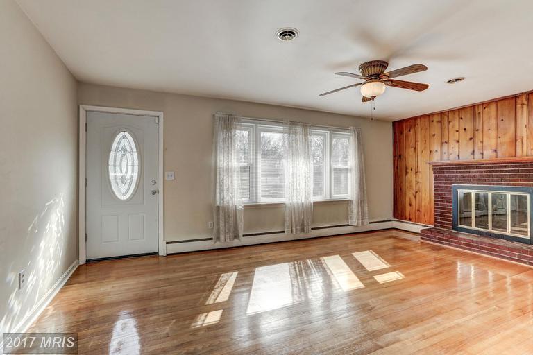 8107 Maplewood Dr