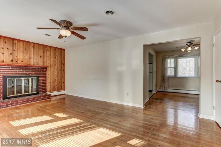 8107 Maplewood Dr