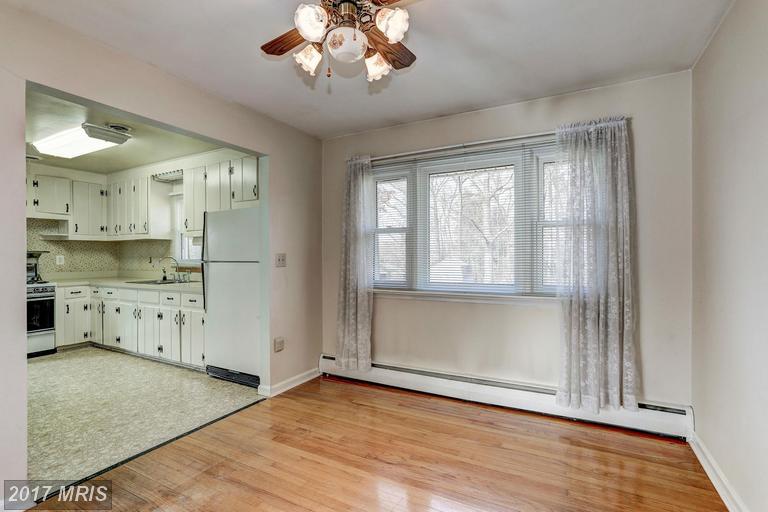 8107 Maplewood Dr