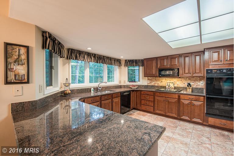 7010 Bruin Ct