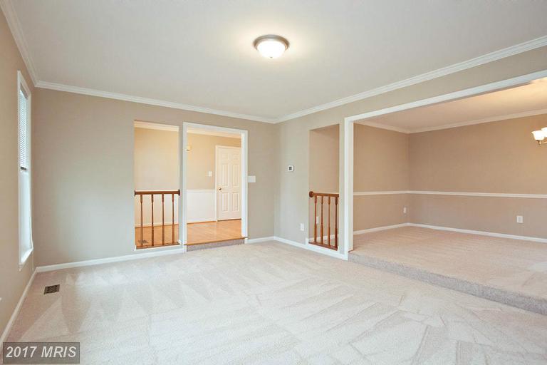 5615 Sheals Ln