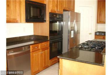 9195 Ribbon Falls Loop