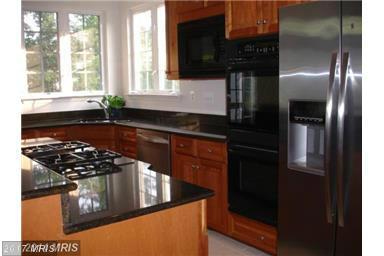 9195 Ribbon Falls Loop