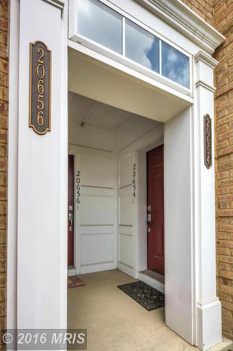 For Sale: 20654 Sibbald Sq Ashburn, VA 20147