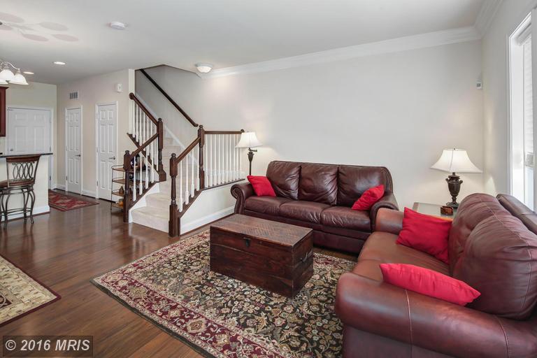For Sale: 20654 Sibbald Sq Ashburn, VA 20147