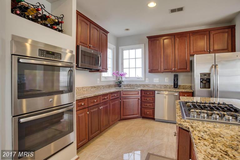 22760 Highcrest Cir