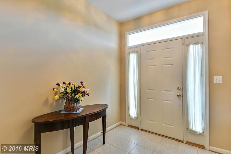 For Sale: 42952 Beachall St Chantilly, VA 20152