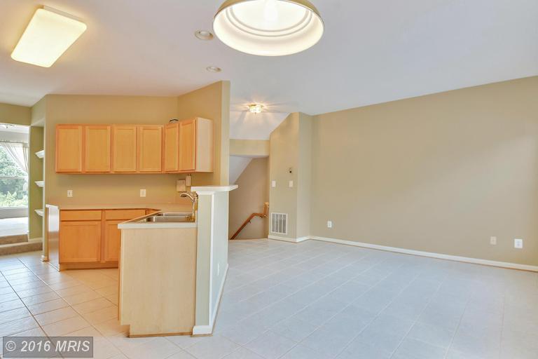 For Sale: 42952 Beachall St Chantilly, VA 20152