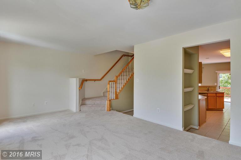 For Sale: 42952 Beachall St Chantilly, VA 20152