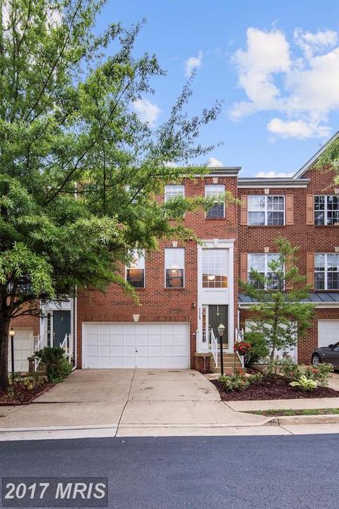 10903 Leeds Ct