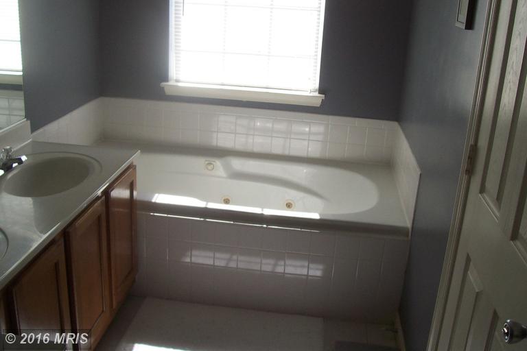 22938 Regent Ter