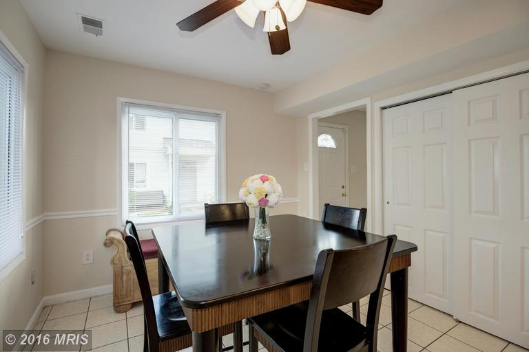 624 Clearwater Ct Herndon, VA 20170