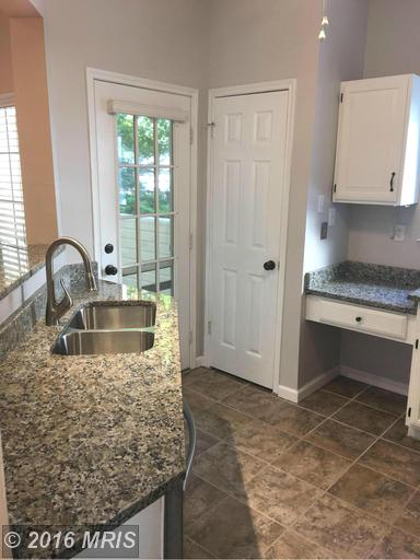 676 Gateway Dr SE #810