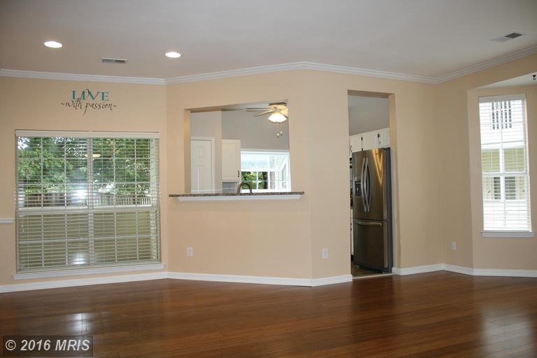 676 Gateway Dr SE #810