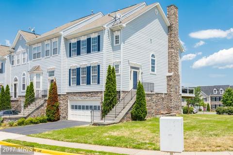 602 Duff Rd NE