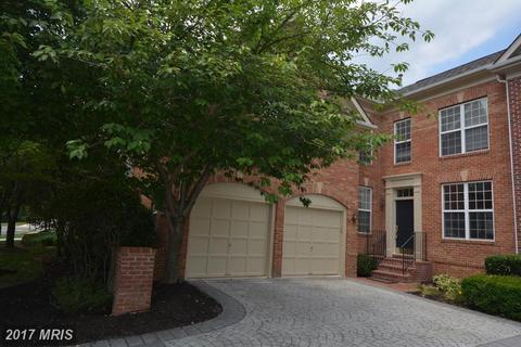 516 Doyle Ter NE