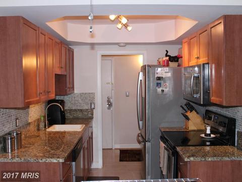 2237 Castle Rock Sq #21C