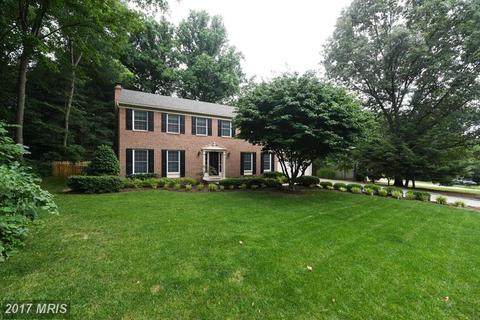 11560 Southington Ln