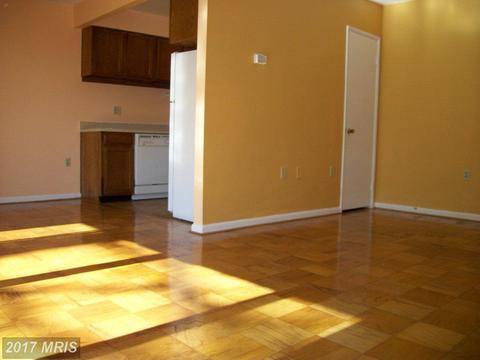8500 Barrington Ct #L