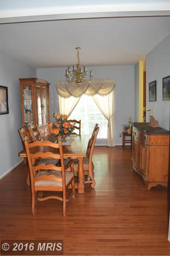 For Sale: 4867 Crestleigh Ct Dumfries, VA 22025