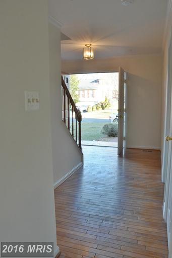 8046 Merry Oaks Ct