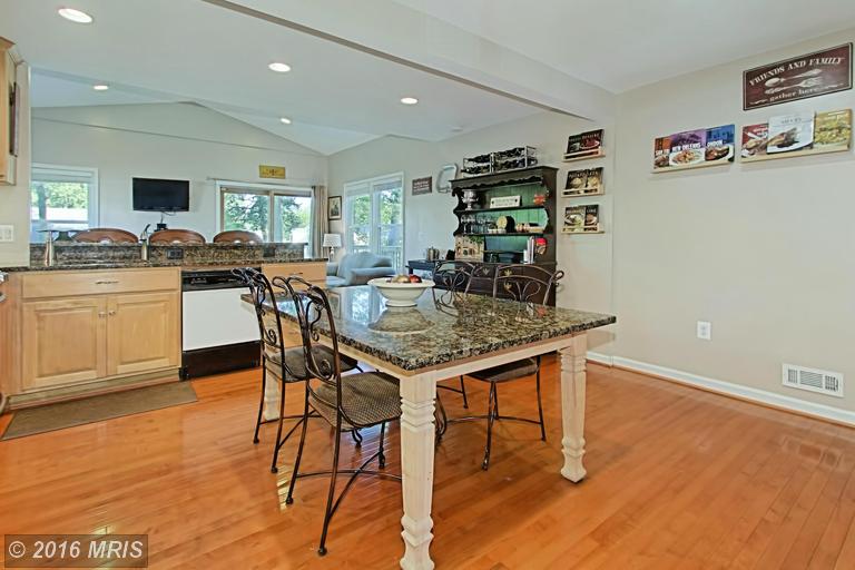 For Sale: 4036 Poplar St Fairfax, VA 22030