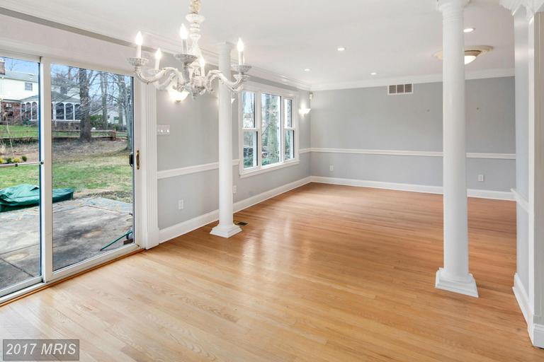 3811 Hemlock Way