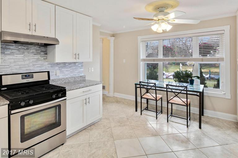 3811 Hemlock Way