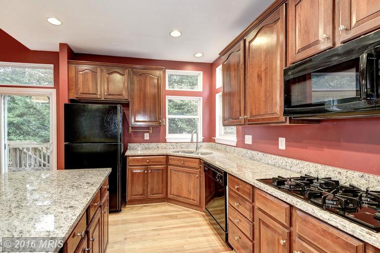 9112 Briarwood Farms Ct