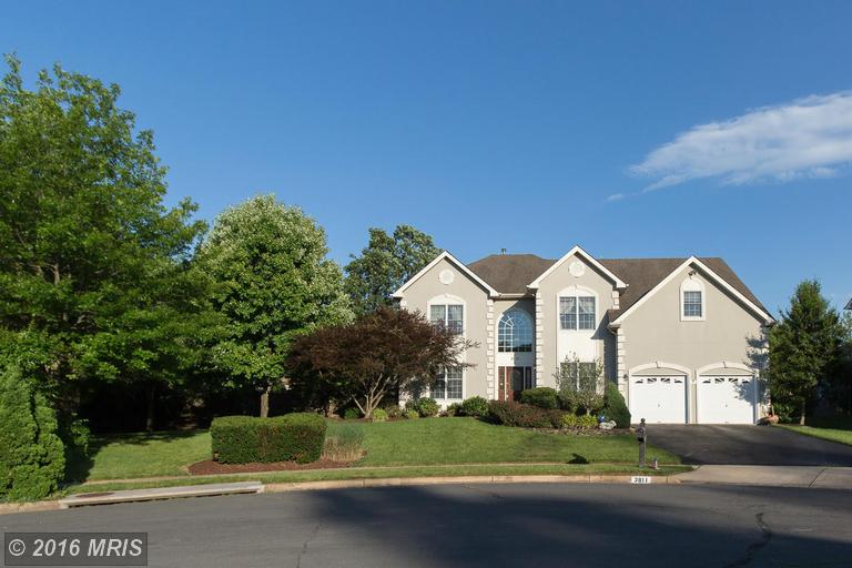 For Sale: 3811 Hunt Manor Dr Fairfax, VA 22033