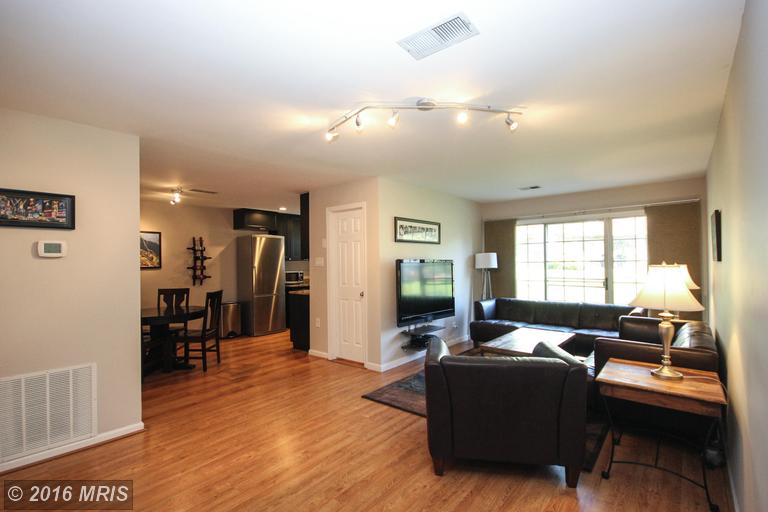 For Sale: 12106 Greenway Ct #243 Fairfax, VA 22033