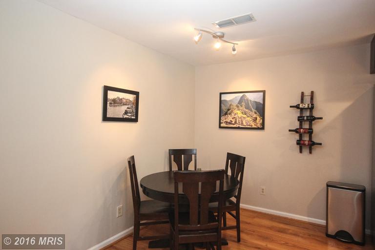 For Sale: 12106 Greenway Ct #243 Fairfax, VA 22033