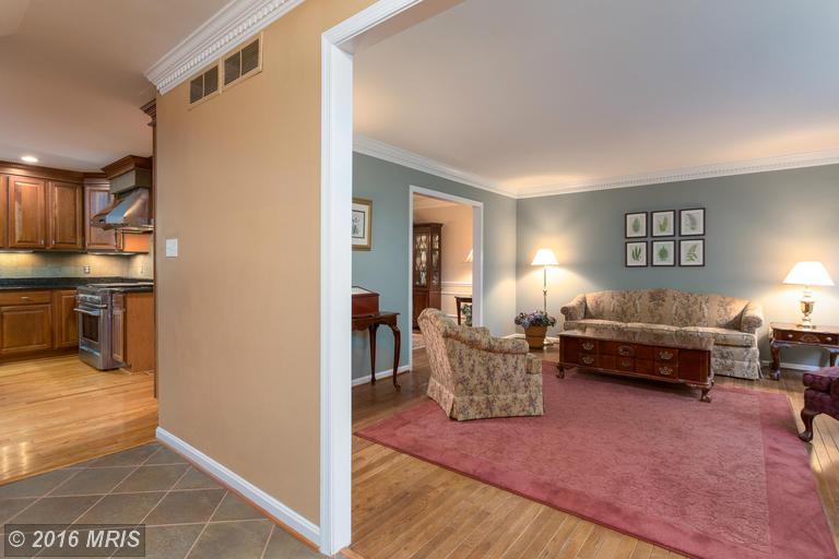 10403 Karmich Ct