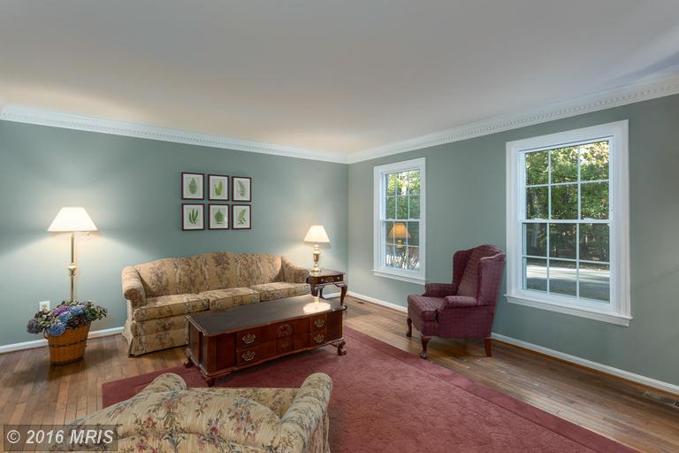 10403 Karmich Ct