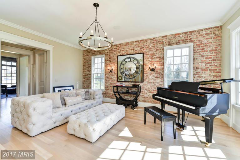 9601 Halter Ct