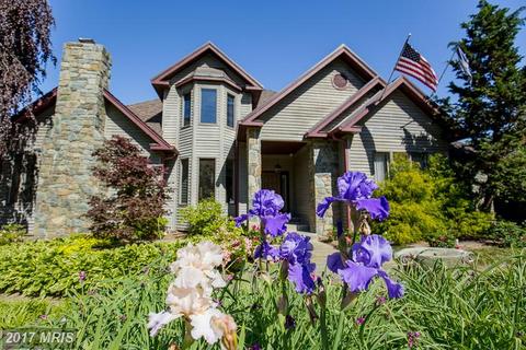 10896 Woodleaf Ln