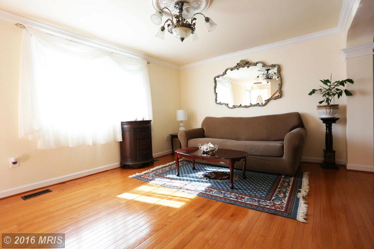 For Sale: 10605 Runaway Ln Great Falls, VA 22066