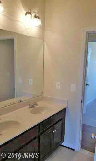 7180 Lyndam Hill Cir
