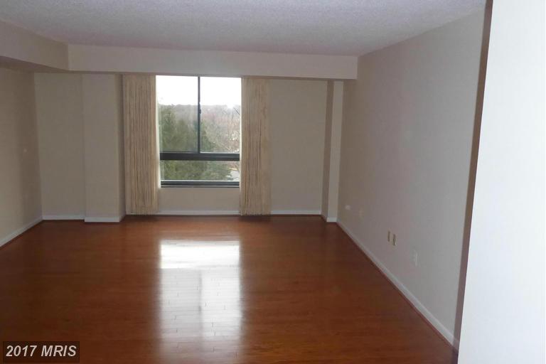 1808 Old Meadow Rd #512