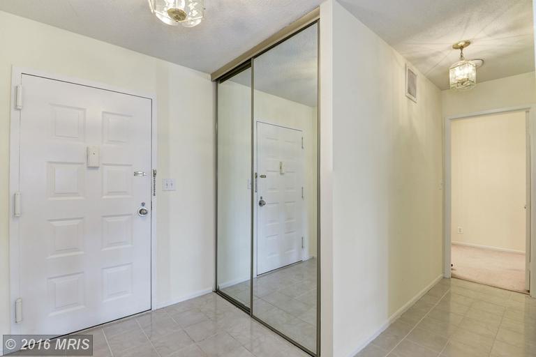 8360 Greensboro Dr #414
