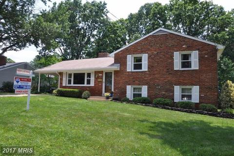 8205 Springfield Village Dr