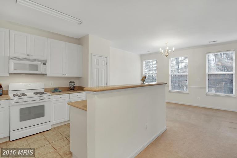 2665 Manhattan Pl #313