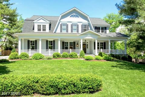 405 Nelson Dr NE