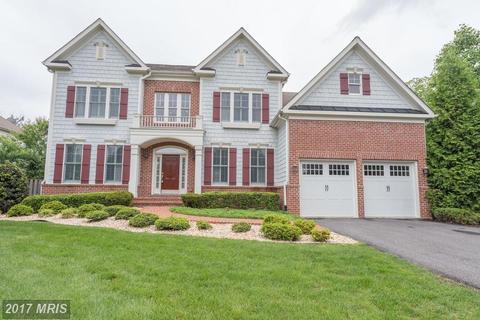 405 Nelson Dr NE