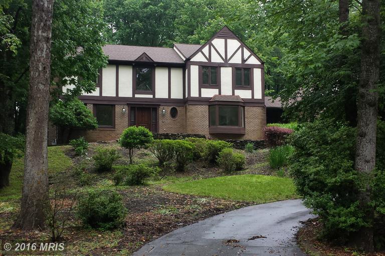 For Sale: 10220 Wendover Dr Vienna, VA 22181