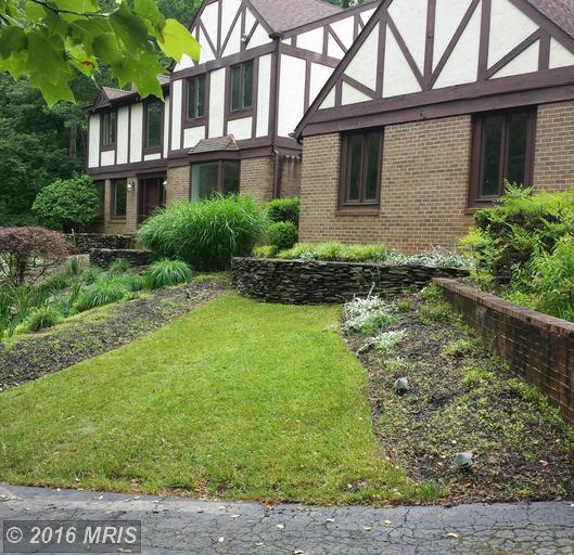 For Sale: 10220 Wendover Dr Vienna, VA 22181