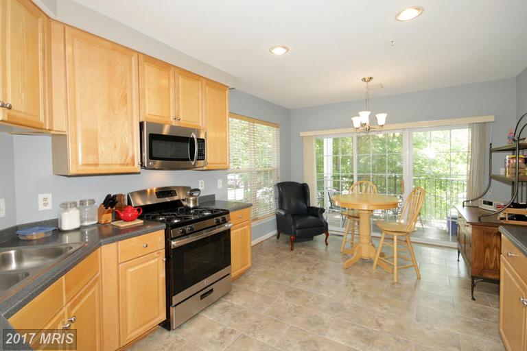 1524 Lincoln Way #111